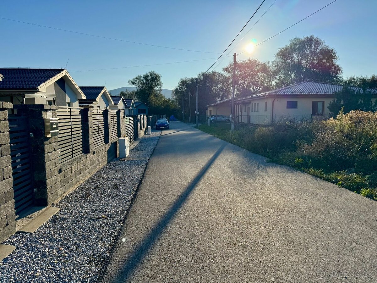 ČAŇA - STAVEBNÝ POZEMOK 1000 M2, NOVÁ LOKALITA.