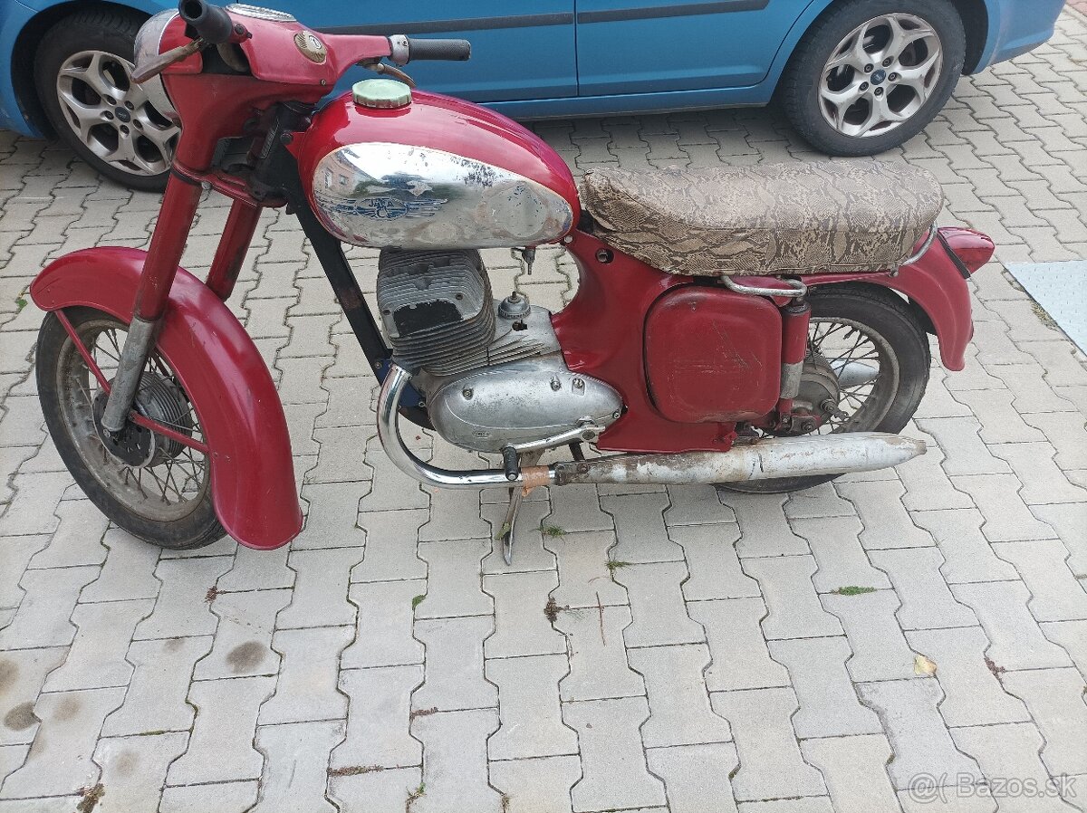 Jawa 350 panelka  bez Tp a ŠPZ