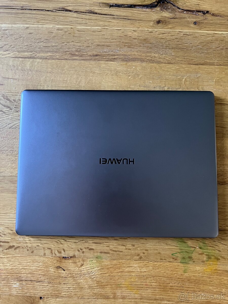 Ultra tenký a veľmi rýchly Huawei Matebook X 13”