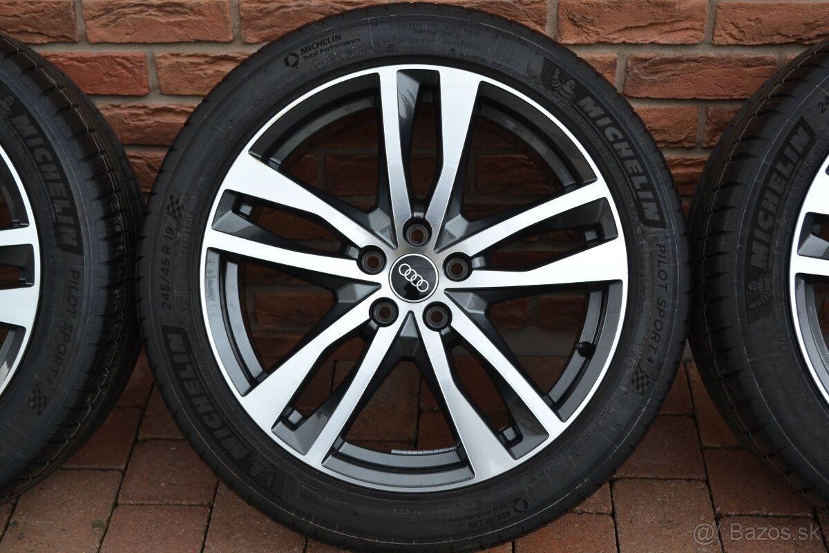 5x112 R19 Letna sada Org. Audi A6 c8 + 245/45 R19 Michelin