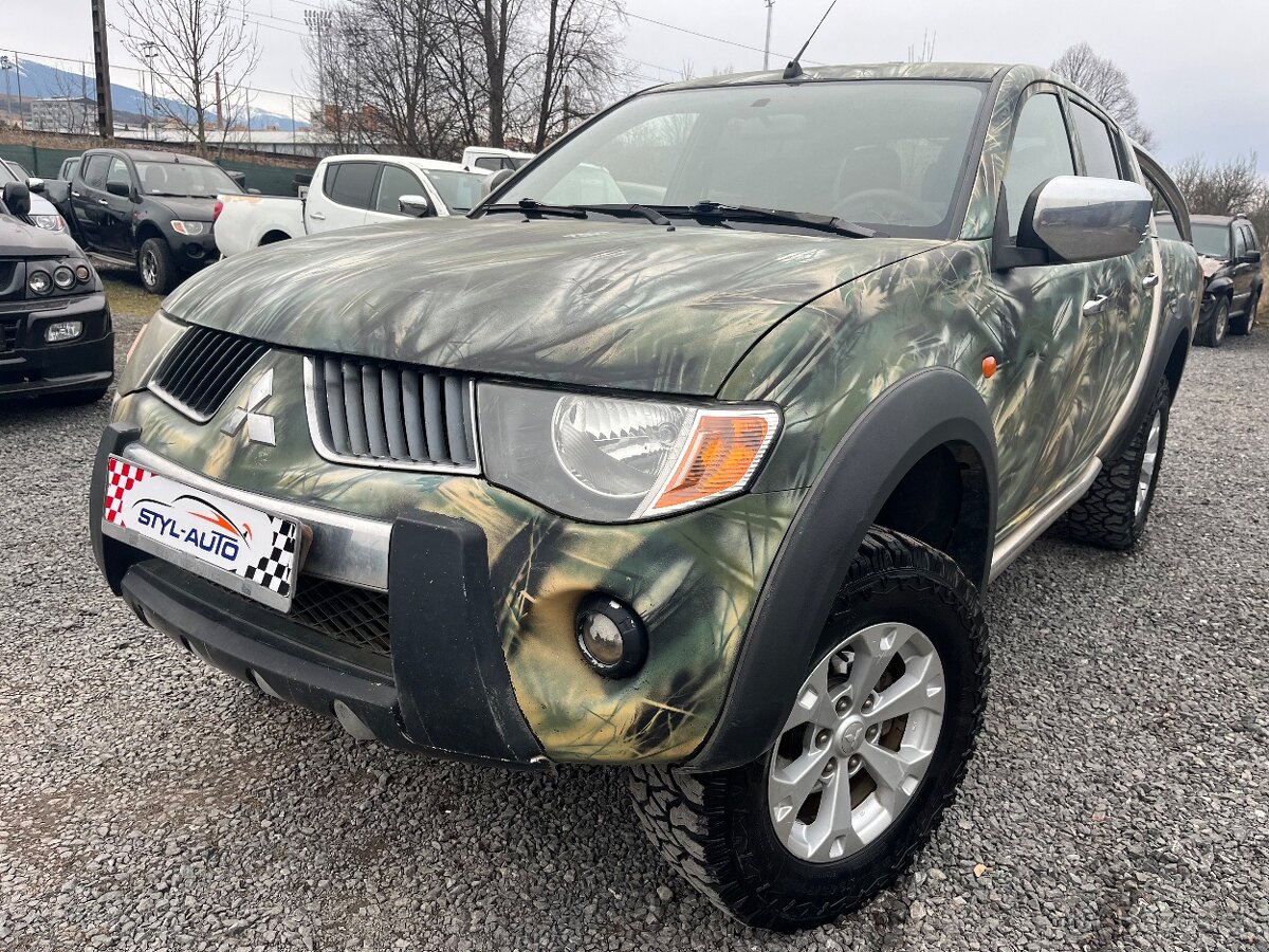 Mitsubishi L 200 L200 2.5 DI-D Double Cab Intense