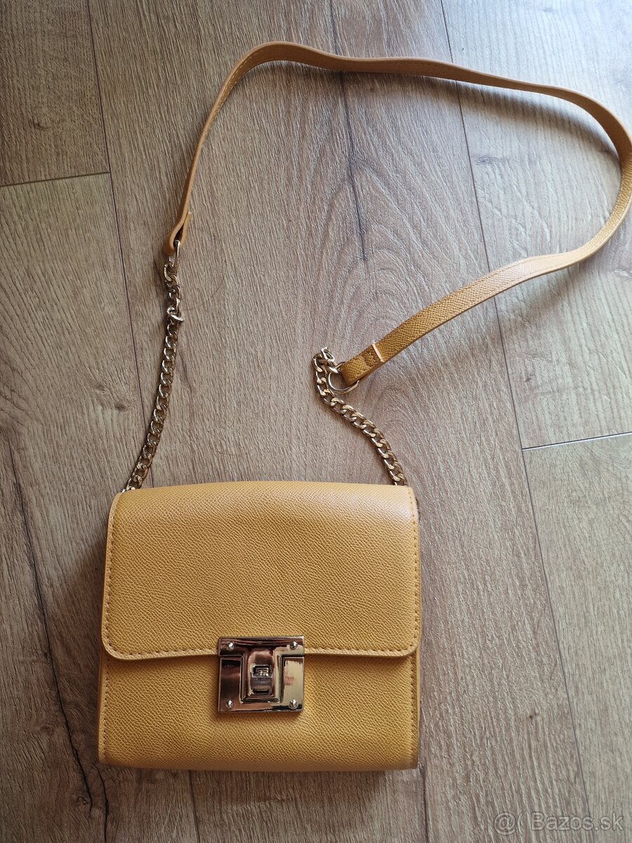 Crossbody kabelka