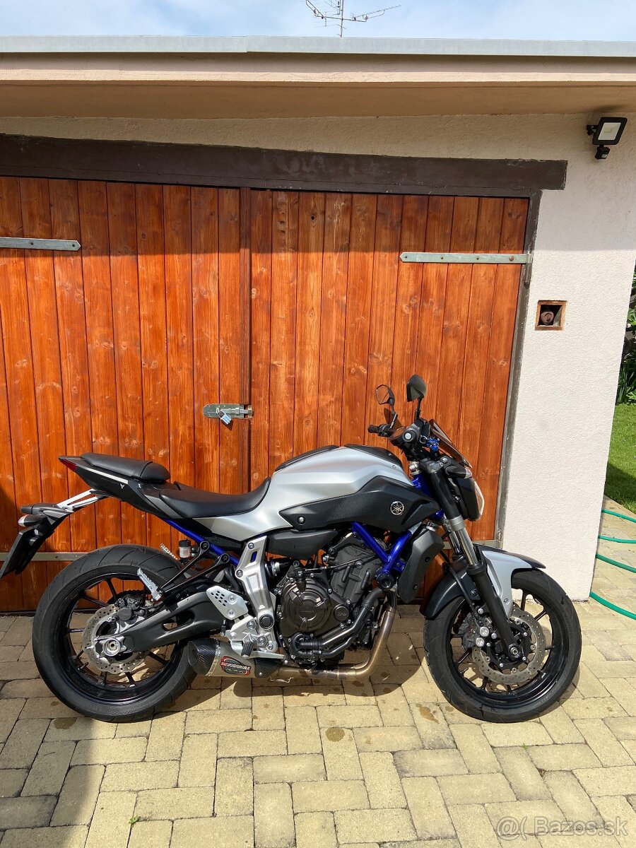 yamaha mt07