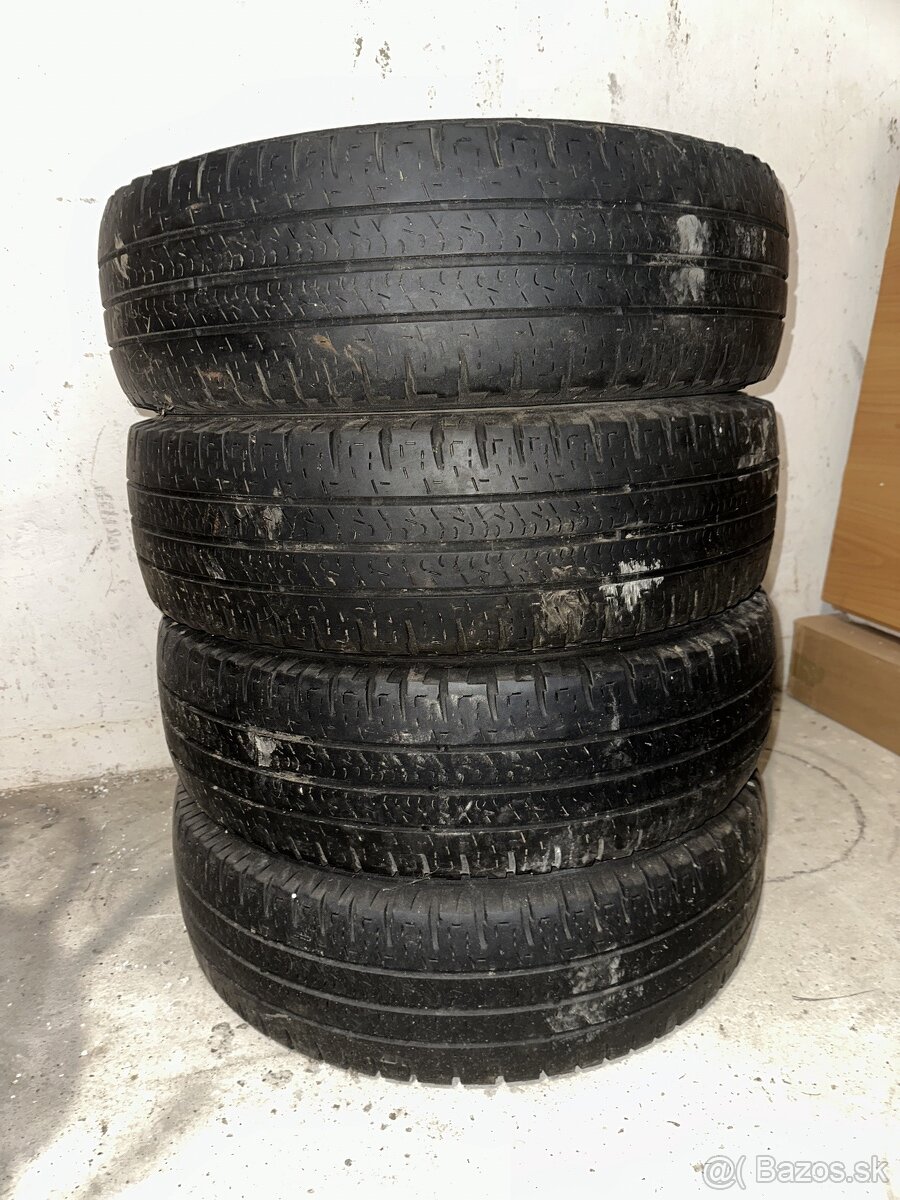 Pneumatiky 215/70 R15 Michelin Agilis Camping