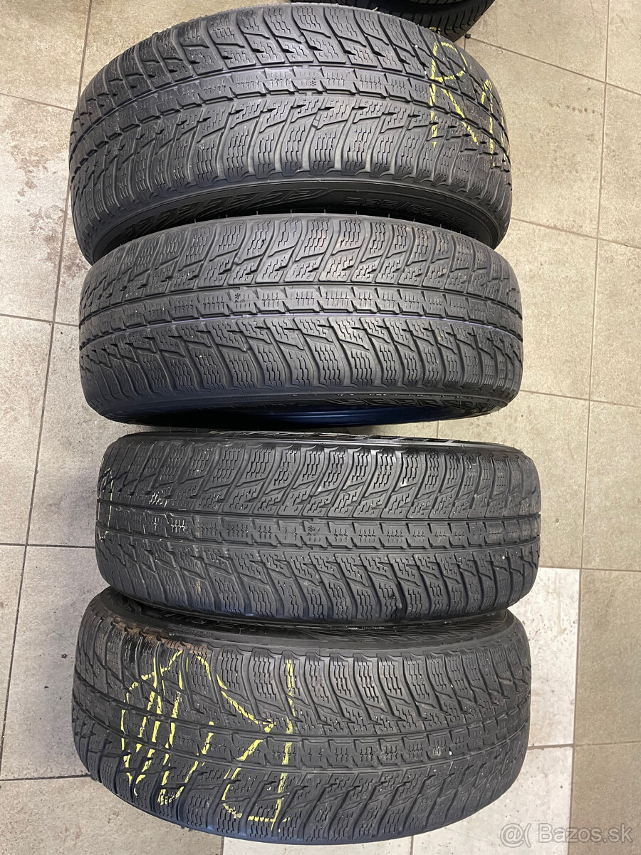 235/60 R18 Nokian WR4 SUV (zimné)