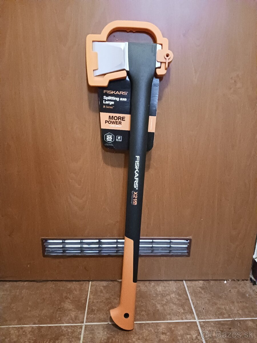 Predam sekeru Fiskars X21