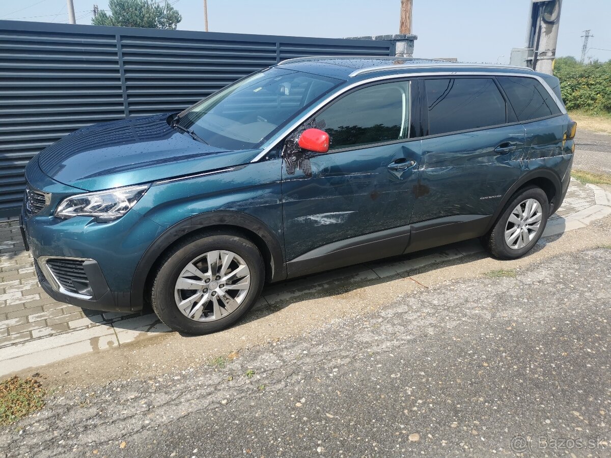 Peugeot 5008 1.2 96KW AT6 2017 110TKM-REZERVOVANE-