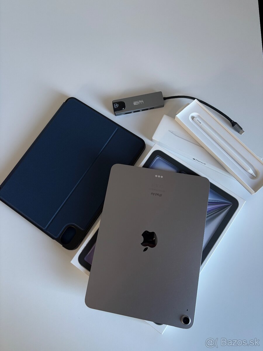 Predám iPad Air 11-inch (M2) Wi-Fi 128GB