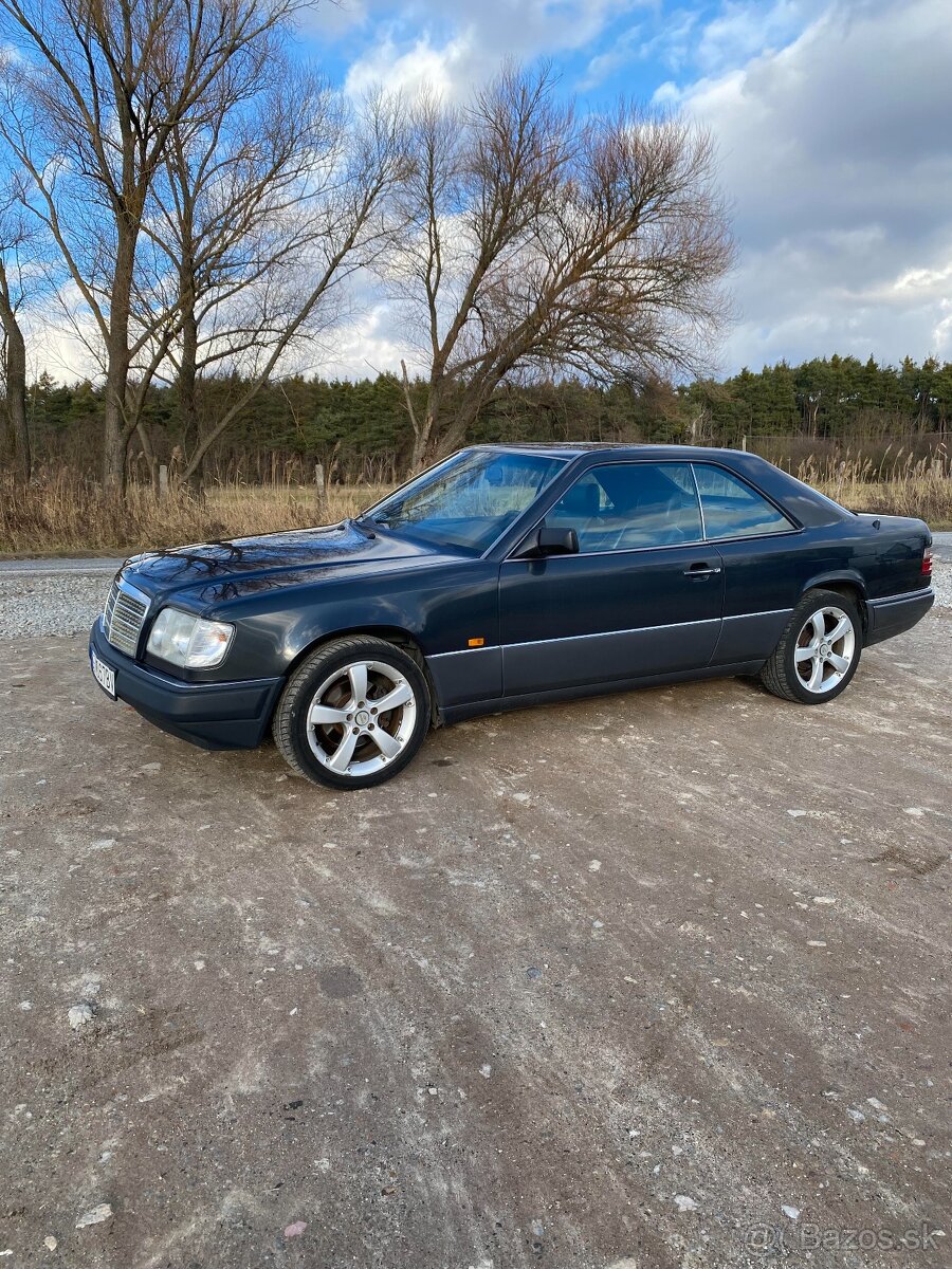 Mercedes-Benz C124 200 CE (W124)rv 1993,218500km