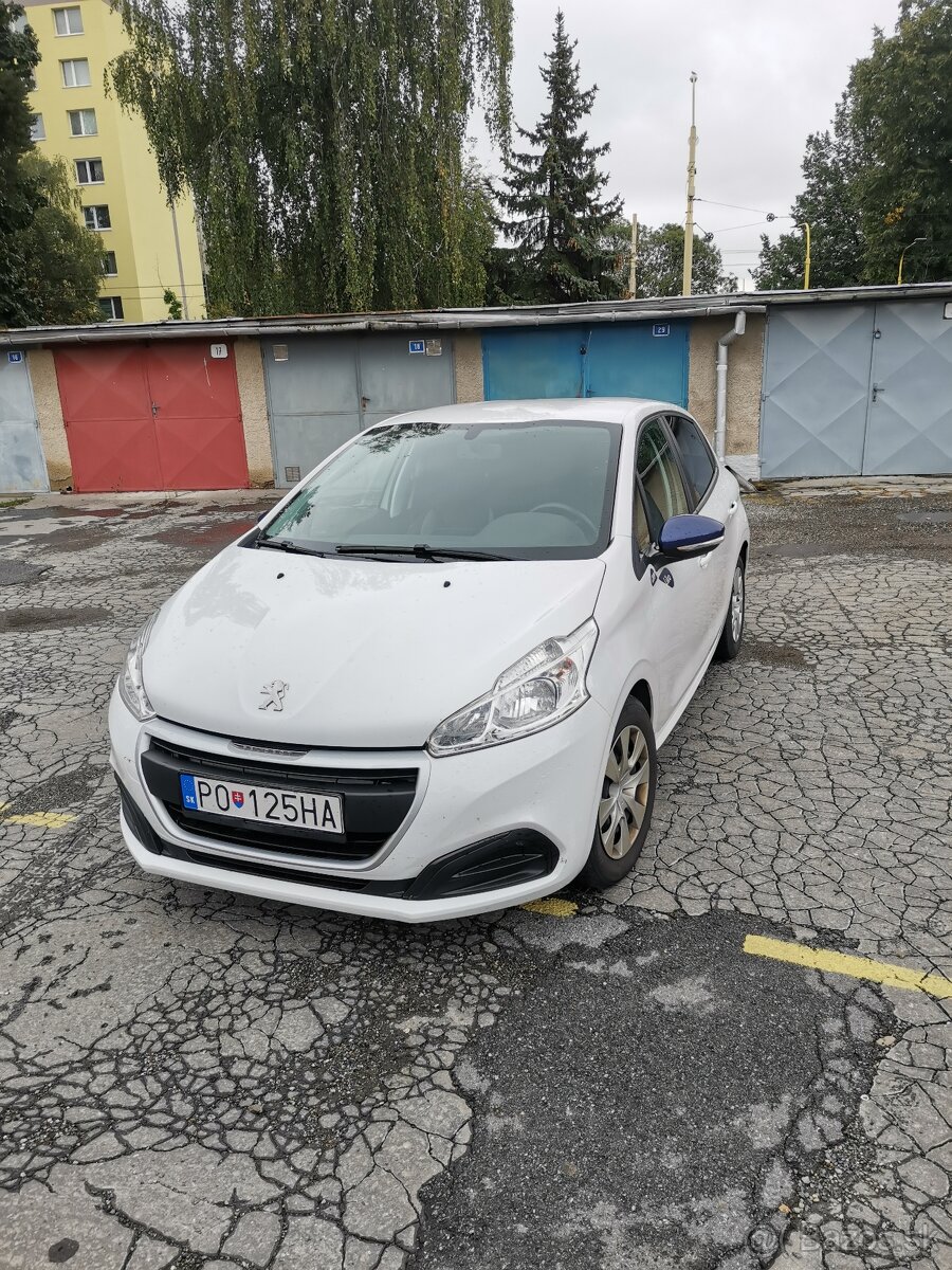 Peugeot 208