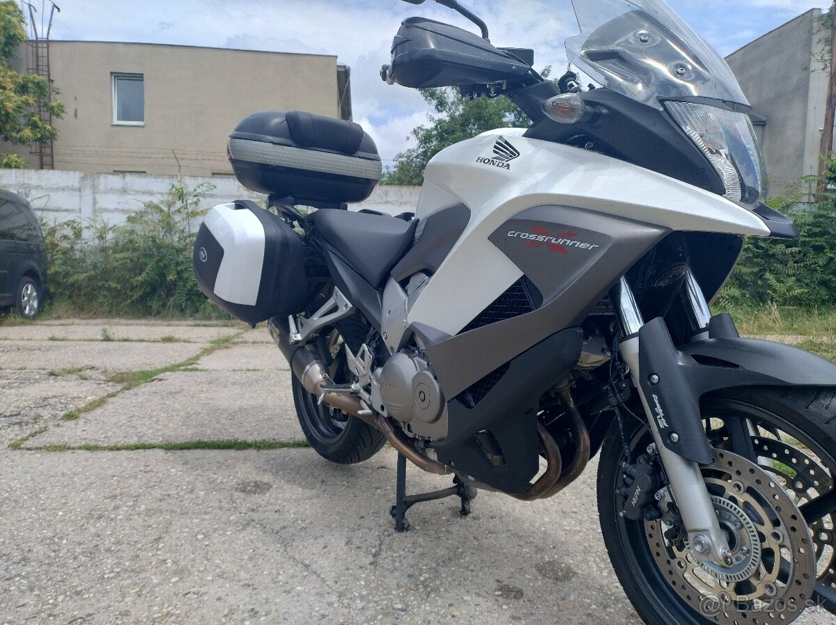 Honda VFR800X Crossrunner