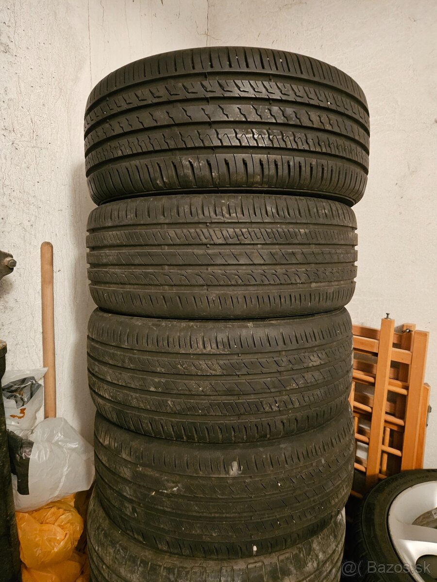 Barum 225/45 R17