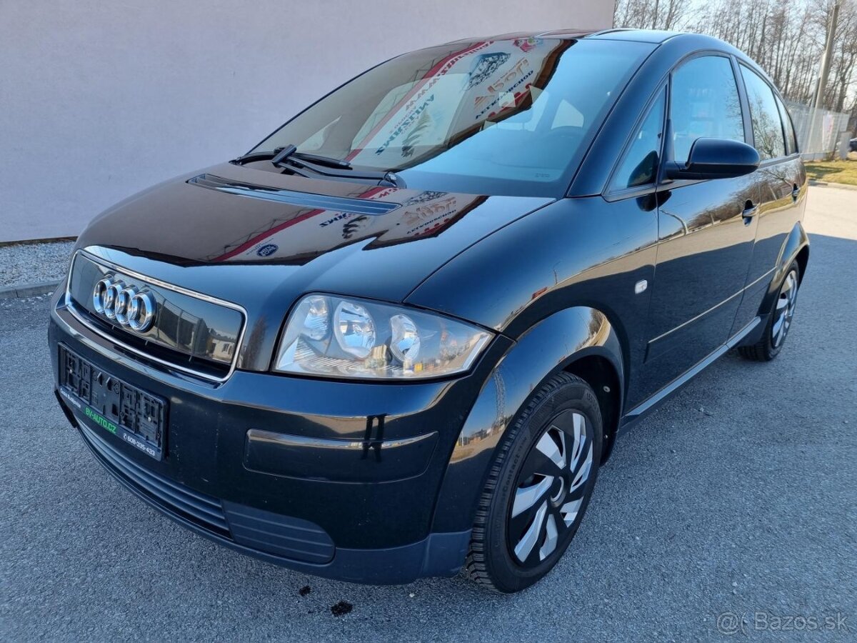 AUDI A2 na predaj cele auto - poskodeny motor ostatne OK