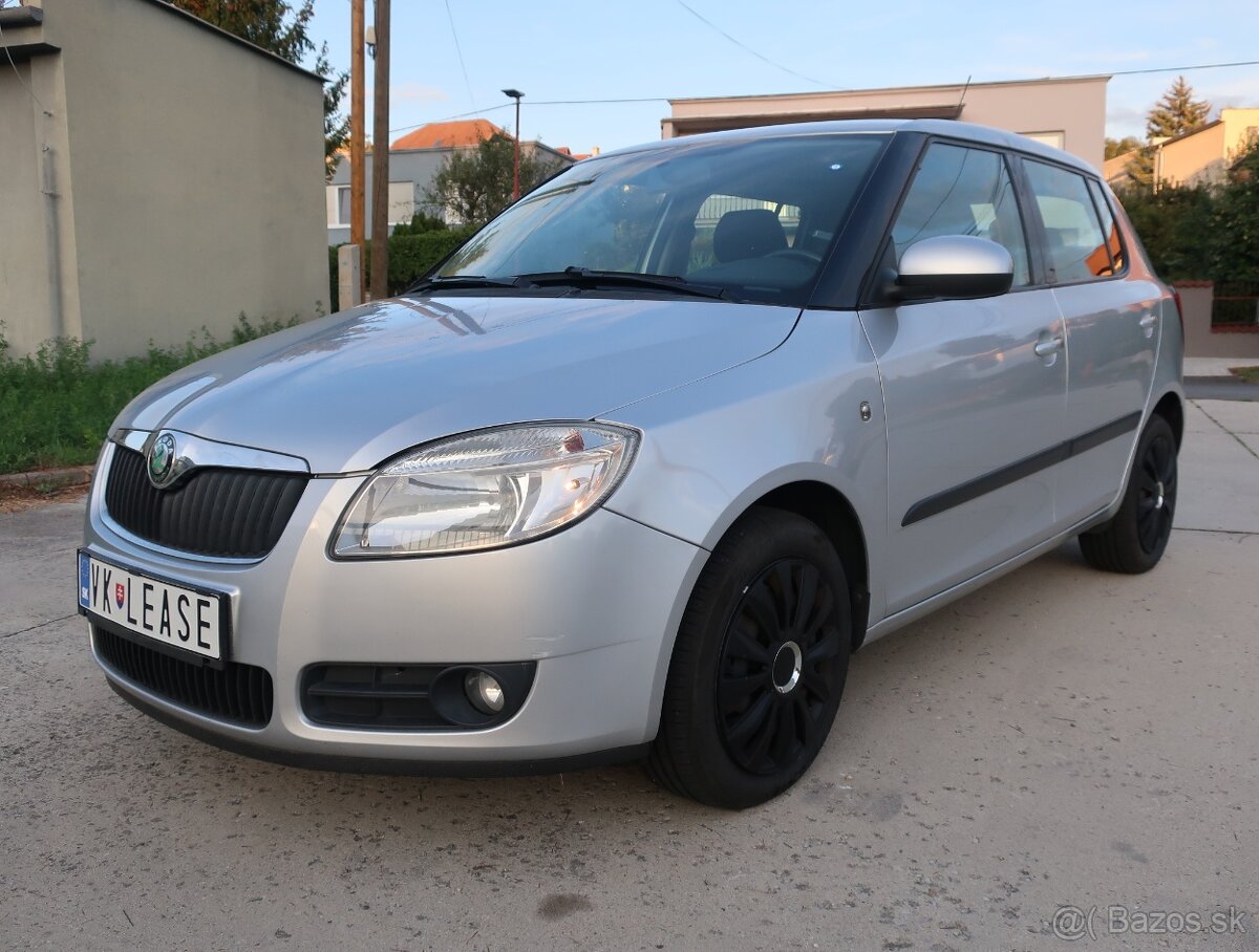 Odstúpim leasing na Škodu Fabia II benzín 1.4+bohatá výbava