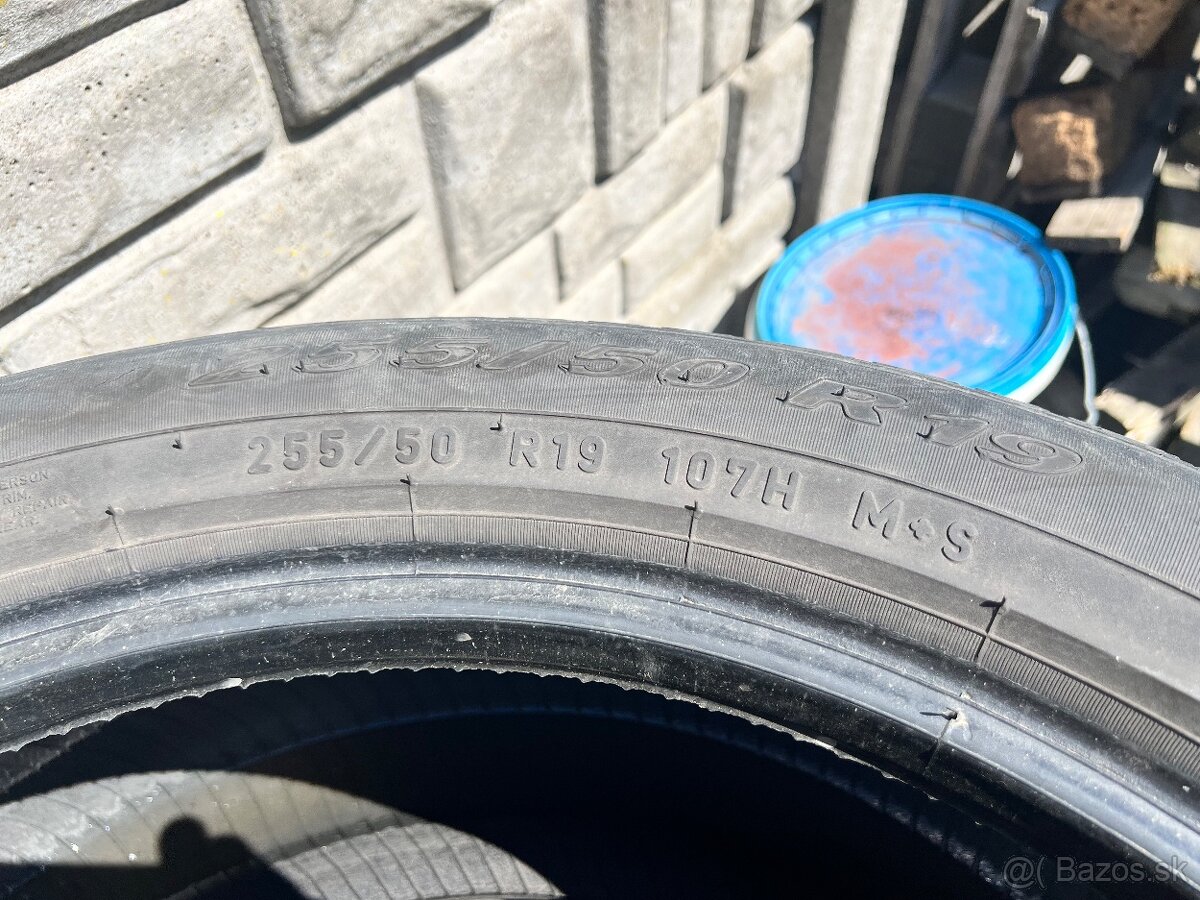 Pneu 255/50R19