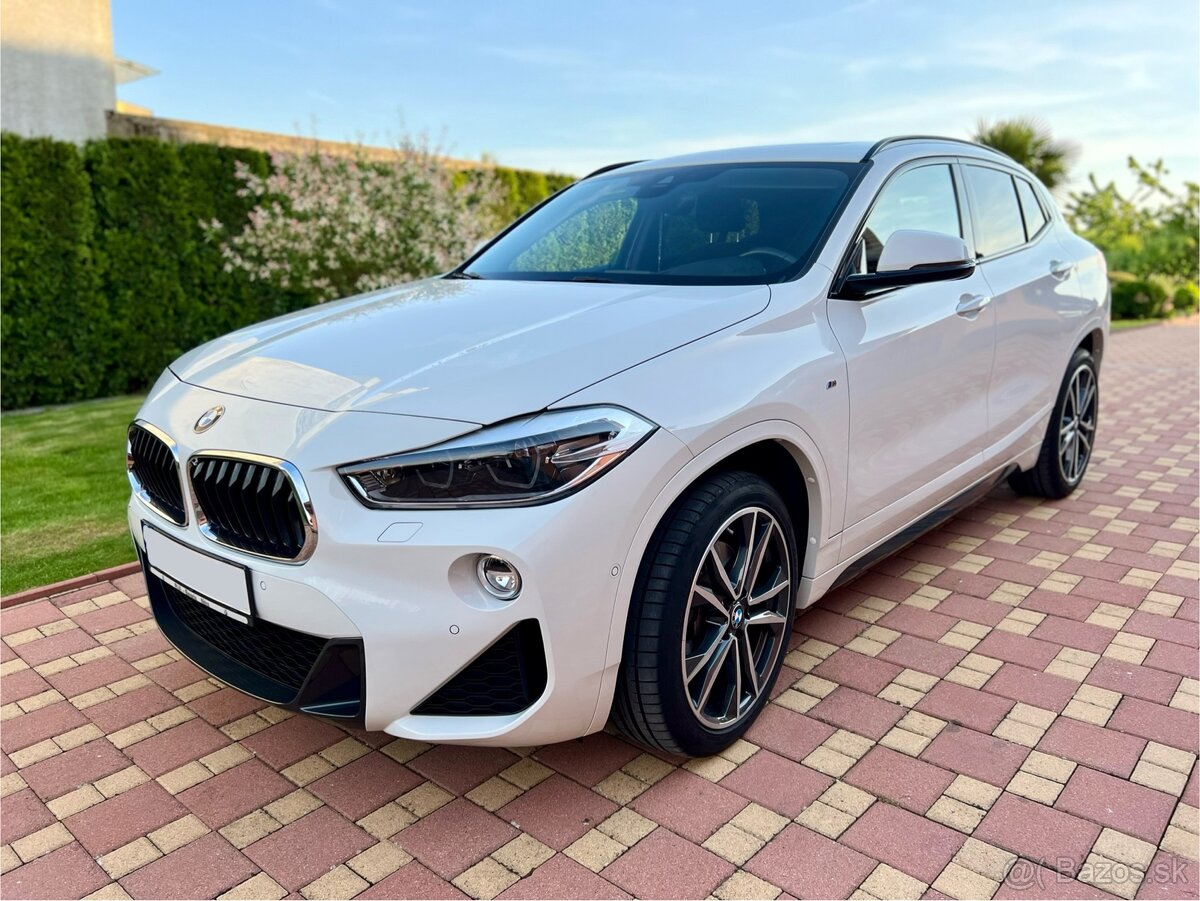 BMW X2 XDrive 2.0i M packet, panorama