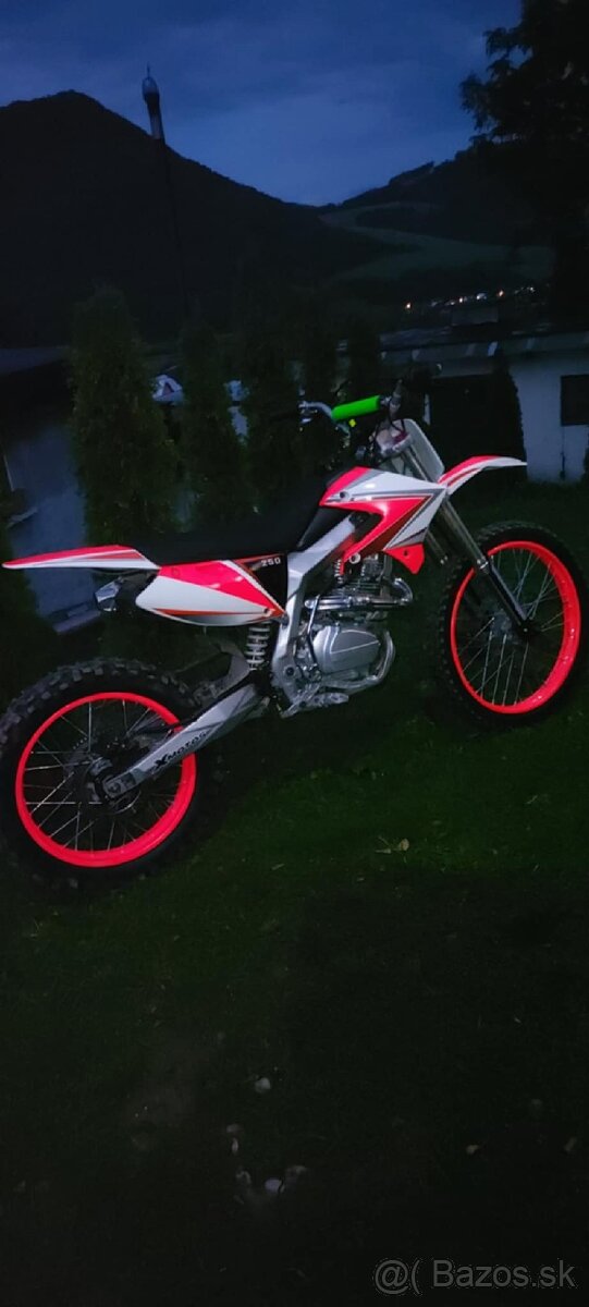 Xmotos 250