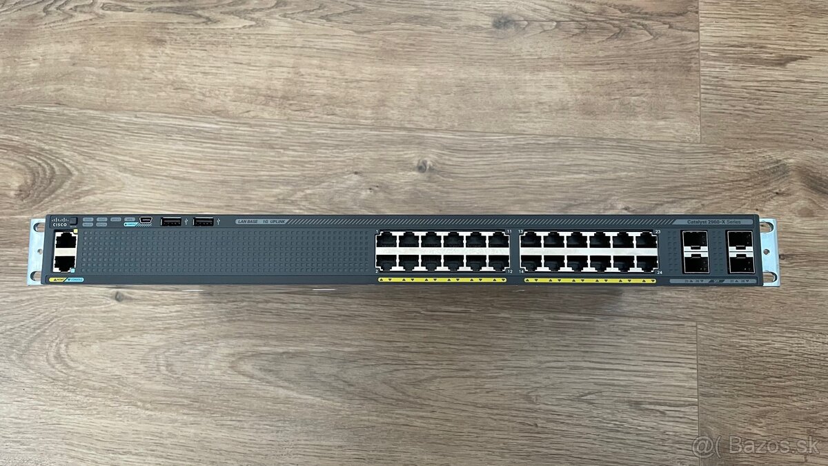 CISCO switch C2960X-24