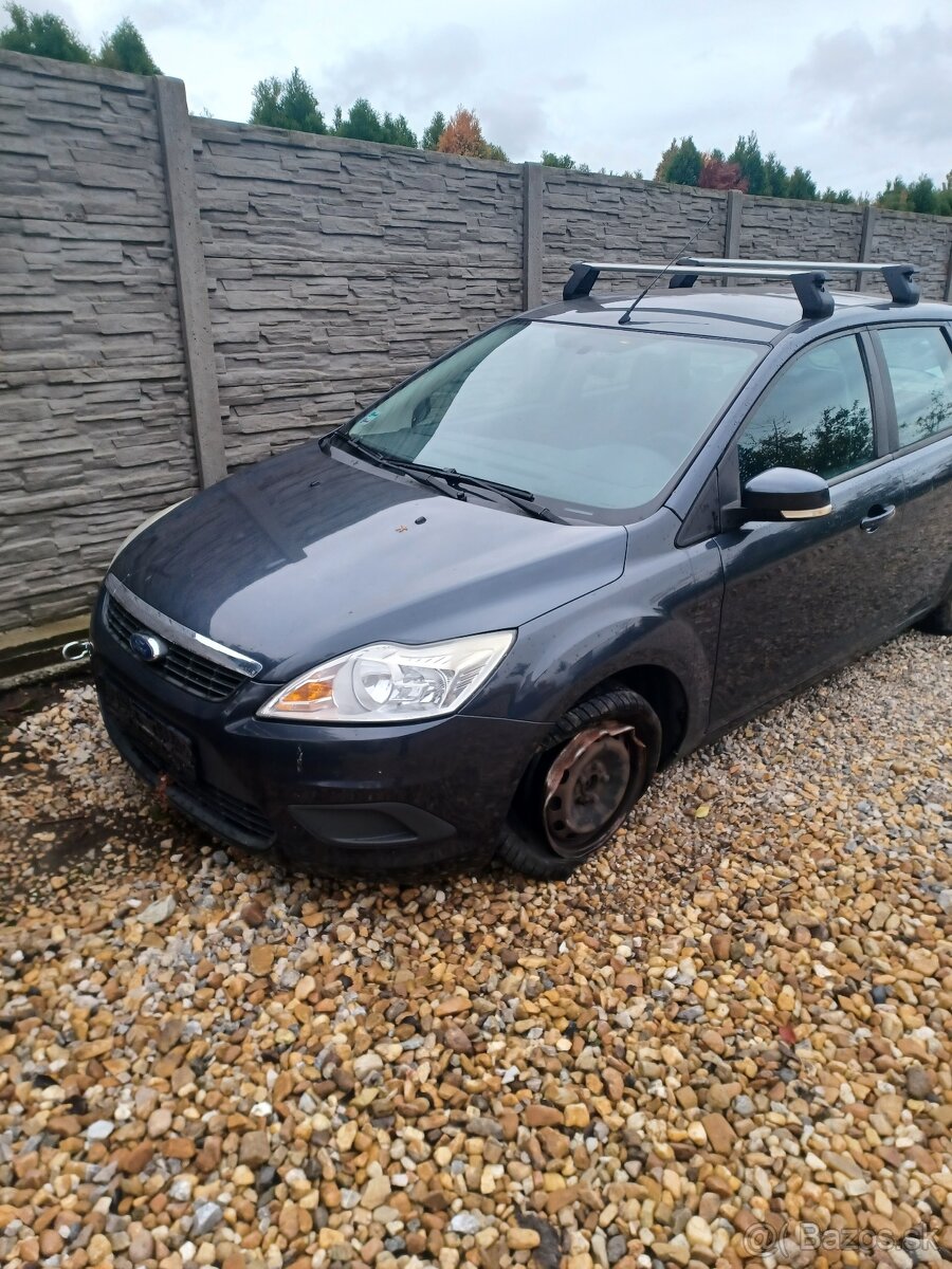 Rozpredám Ford Focus Sedan/Combi 1.6Tdci 66,80kw