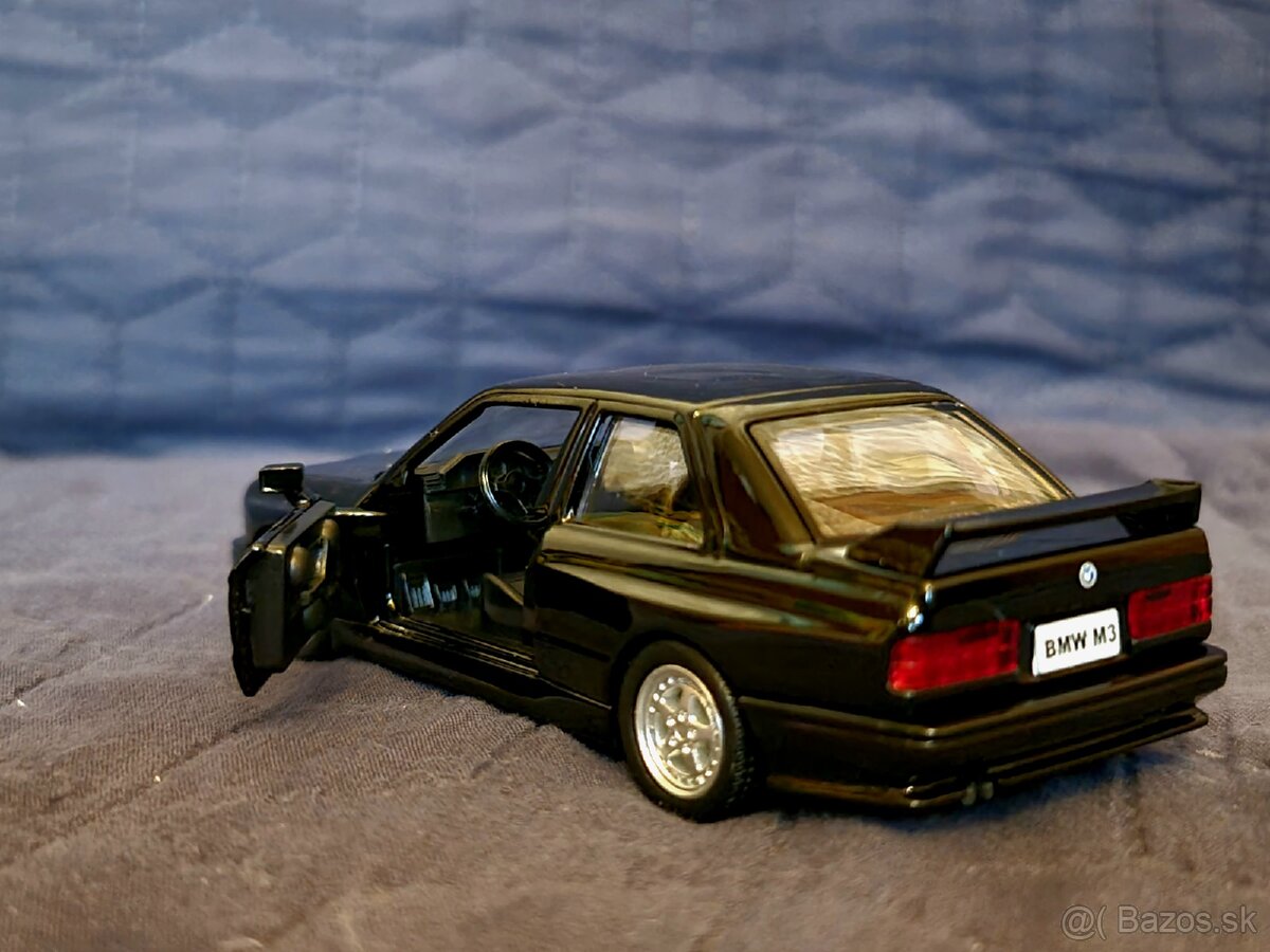 BMW M3 1987 (1:36, bez krabice a stojana)