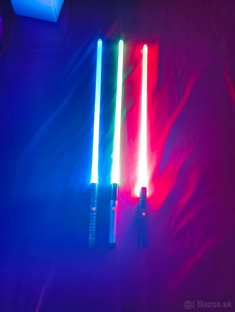 Predám svetelné meče(LIGHTSABER)(nunchaky/nunčaky)