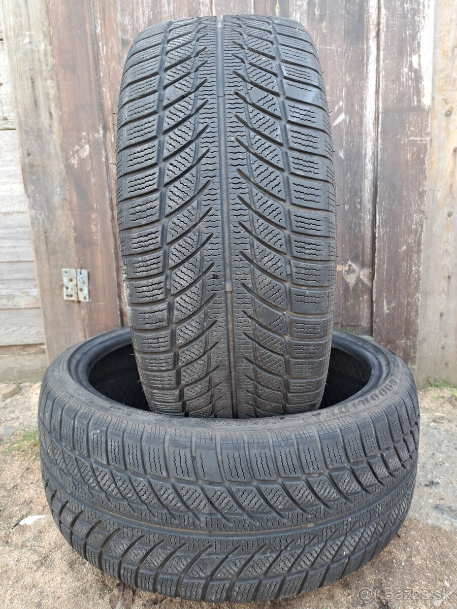 Predám 2 jazdené zimné pneumatiky Goodride 225/35 R19