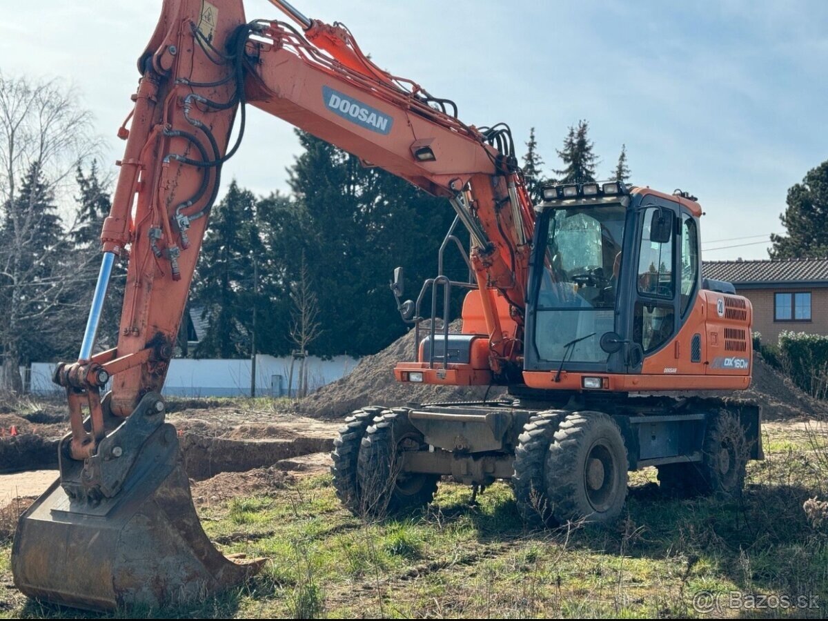 Kolový bagr / rypadlo Doosan DX 160 W - 3