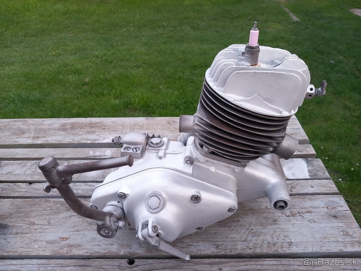 motor cz 175 predvojnova