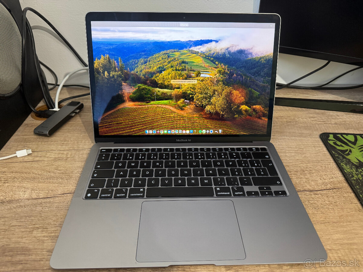 Macbook Air 13" M1 Vesmírne sivý 2020