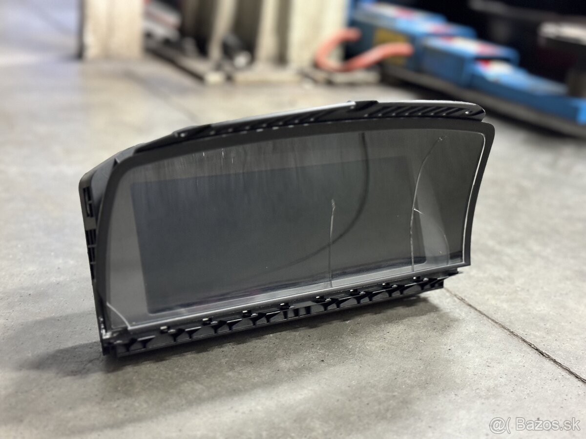 Bmw e65 monitor