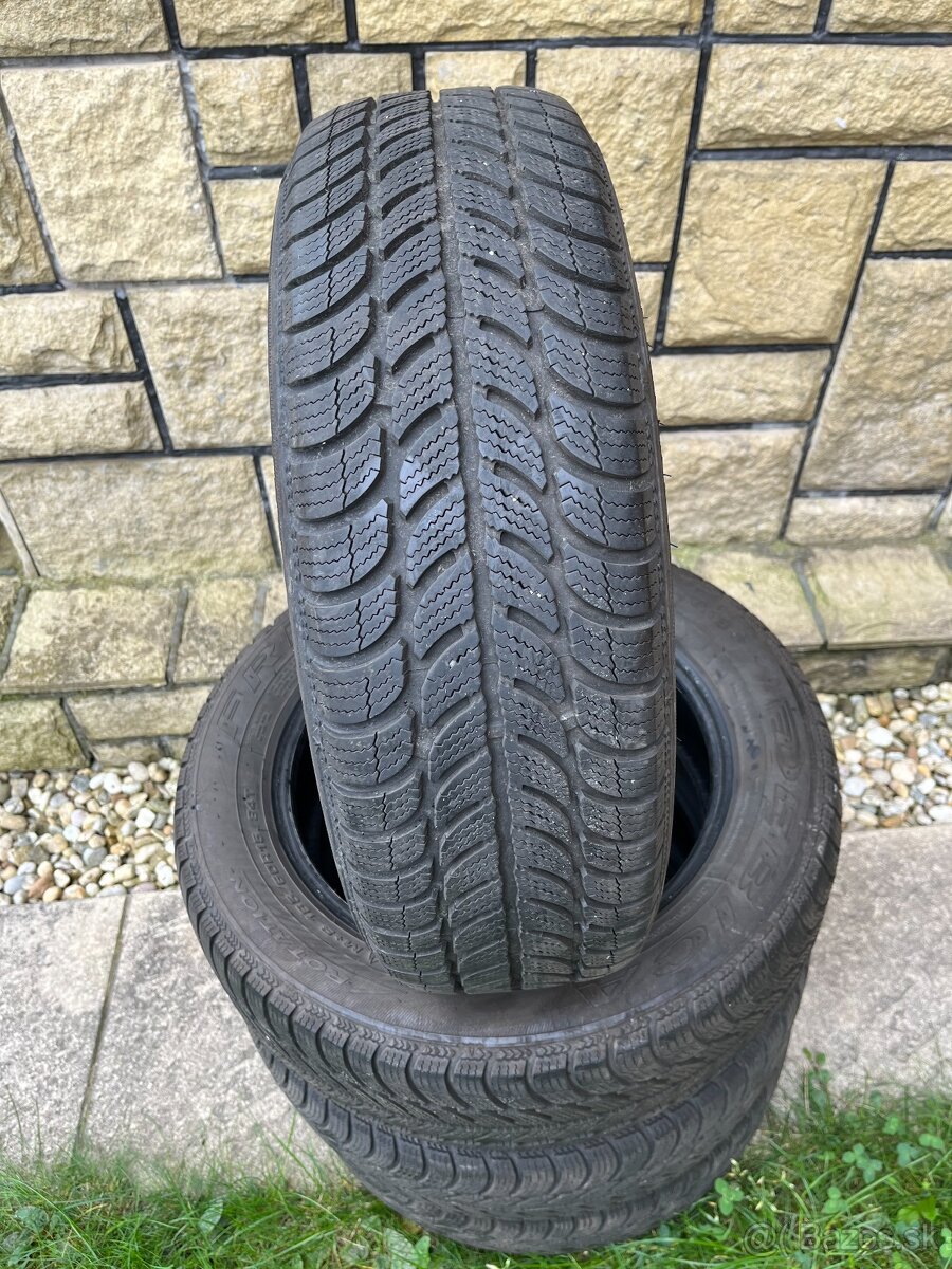 185/60 r15 Debica