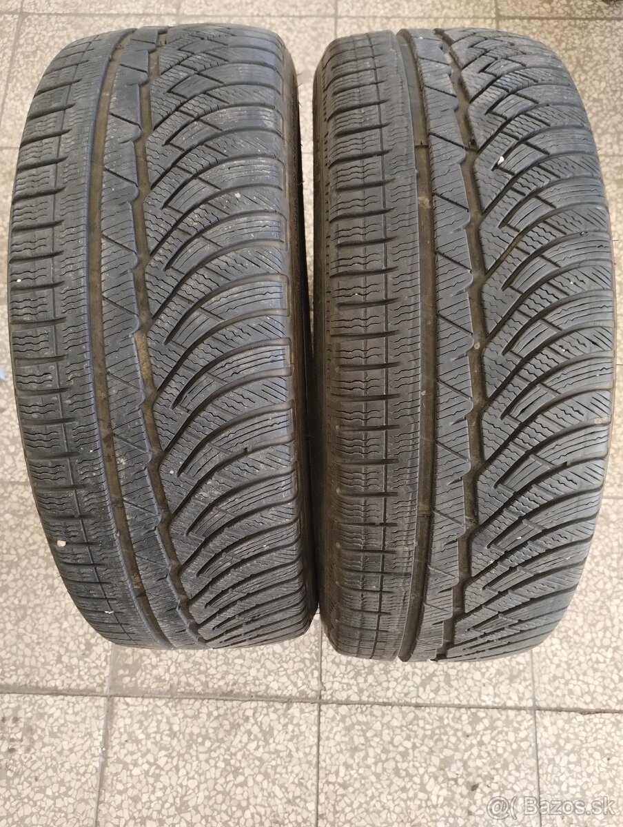 Predám zimné pneumatiky 225/45 r18 2ks