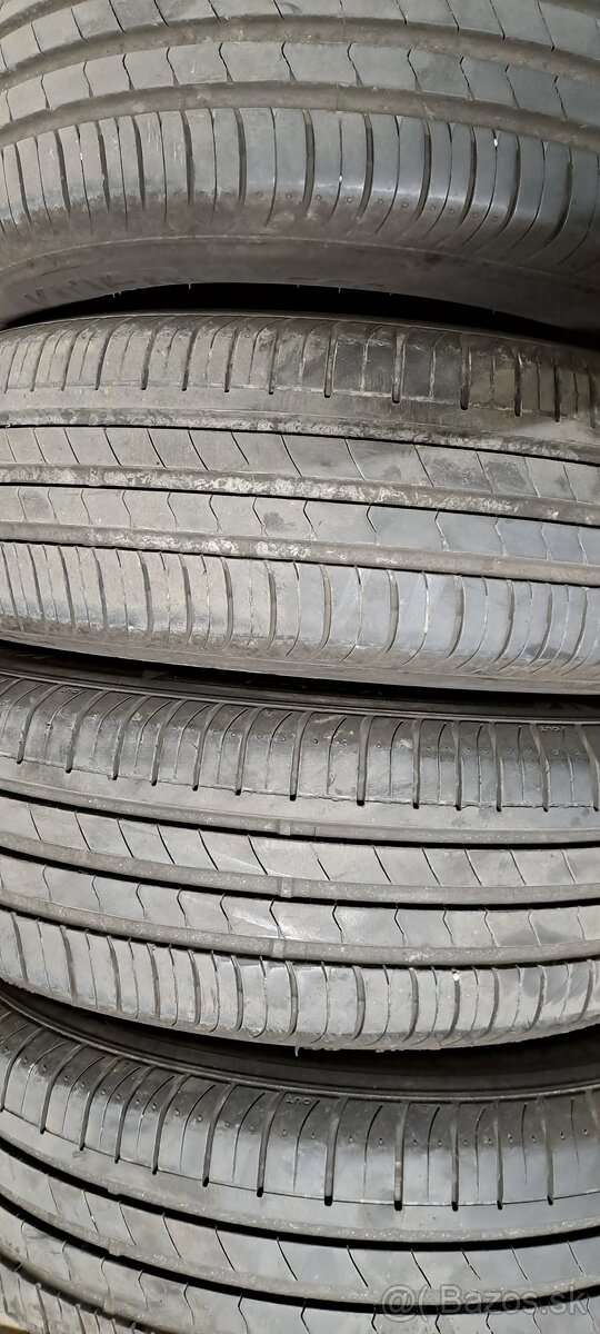 Predám 4ks pekné letné 185/65r15-88H Hankook