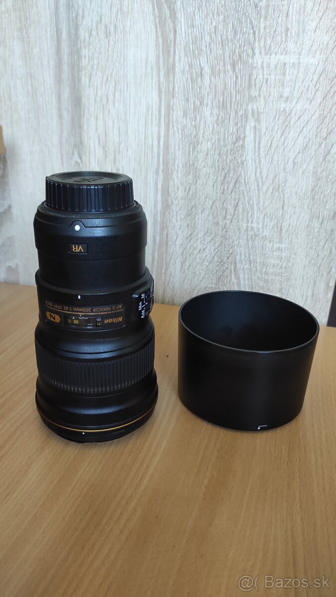 Nikon AF-S Nikkor 300mm f/4E PF ED VR, -