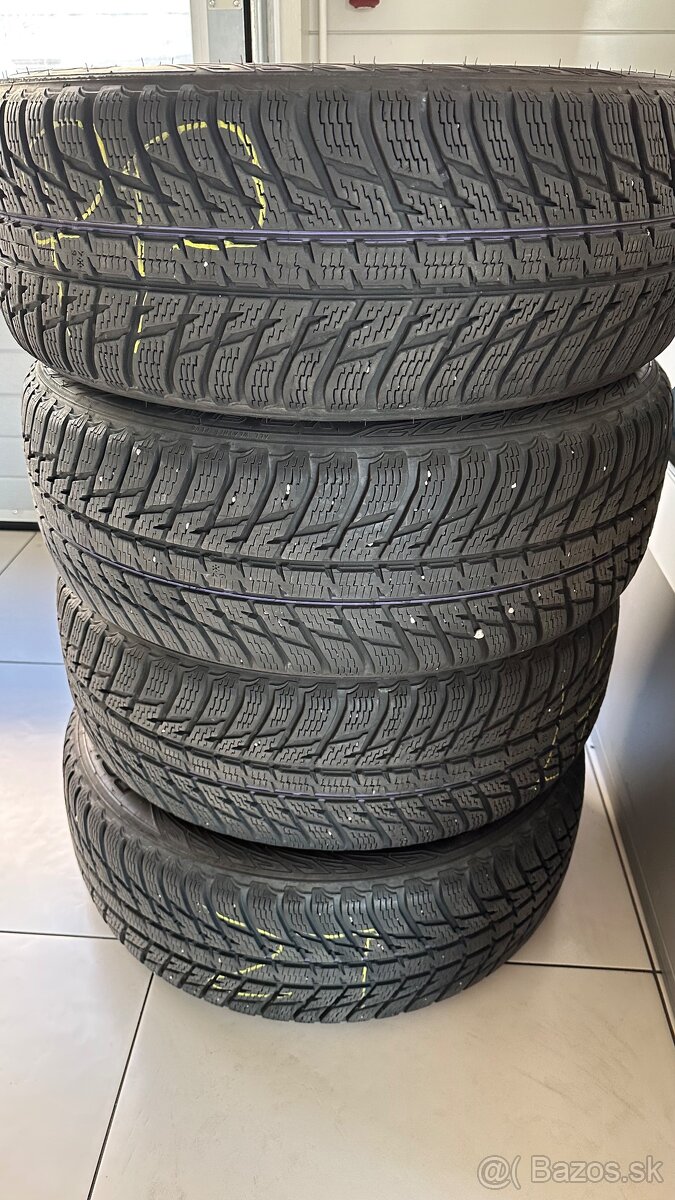 225/55 r18