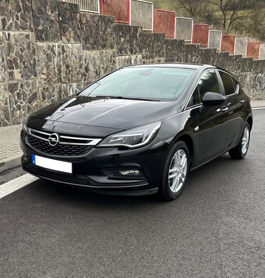 Opel Astra 2020 1.6 CDTi 110k MT6 kúp. v SR 135tis km