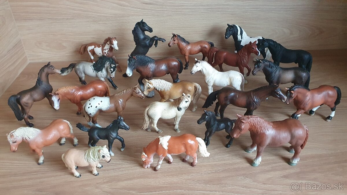 Schleich koně