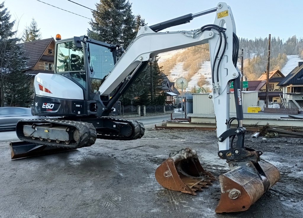 minibager bager Bobcat E 60 Kubota takeuchi 2021/2022