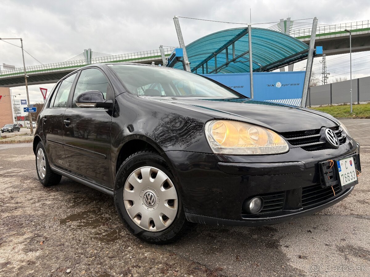 Vw golf 5 benzín 2009