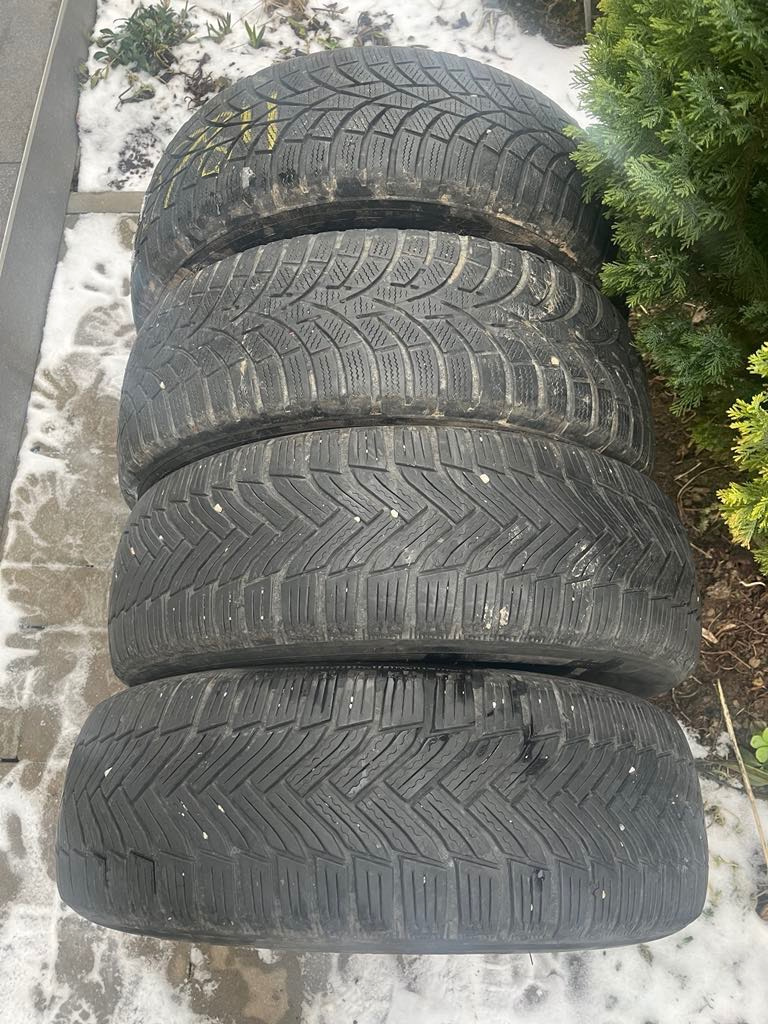 Zimne pneu 185/65 R15 Michelin a Toyo