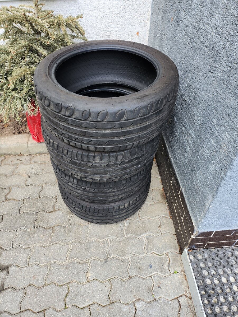 225/45 R17 Letne