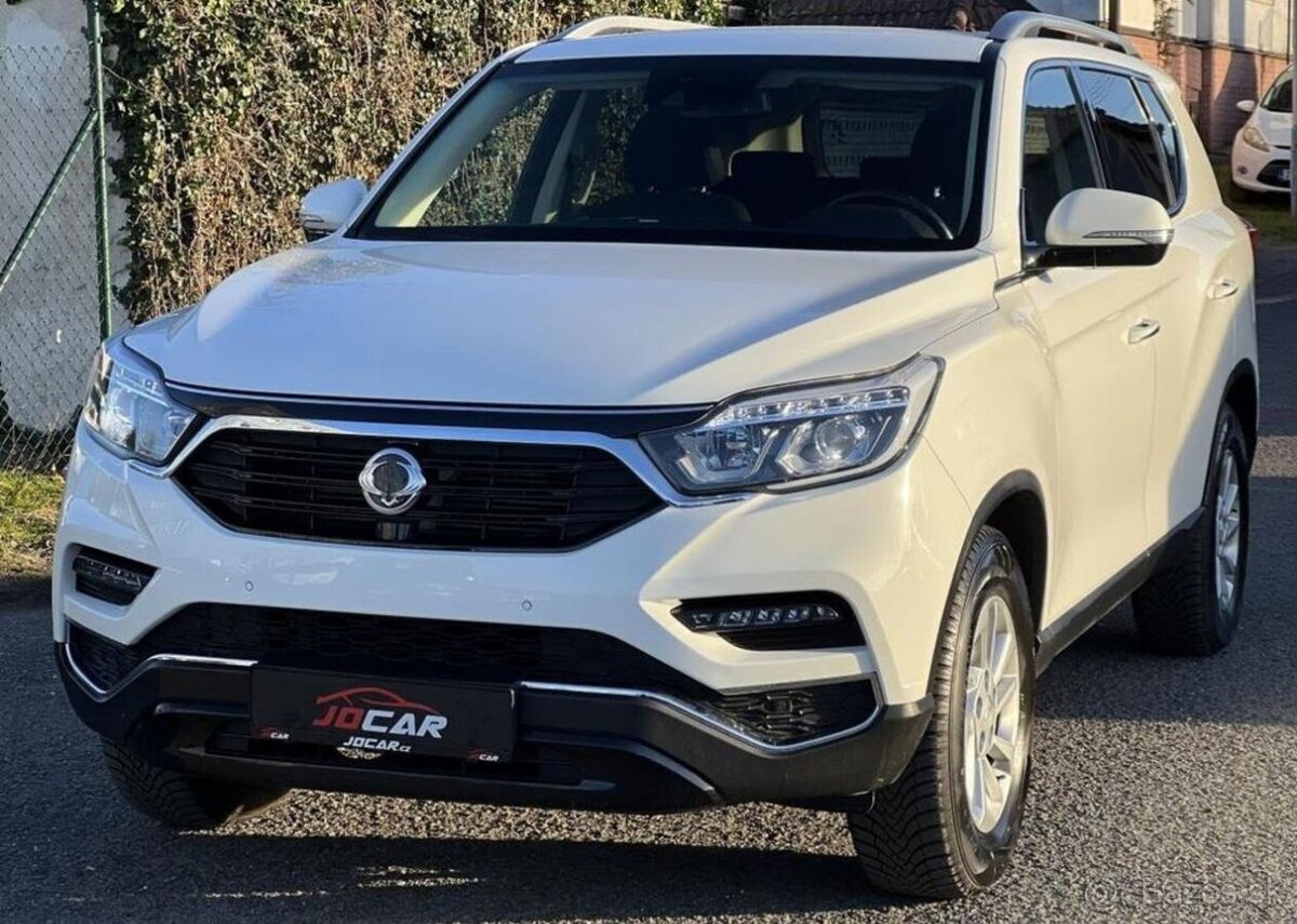 SsangYong Rexton 2.2D KAMERA TEMPOMAT NAVI 4x2 nafta manuál