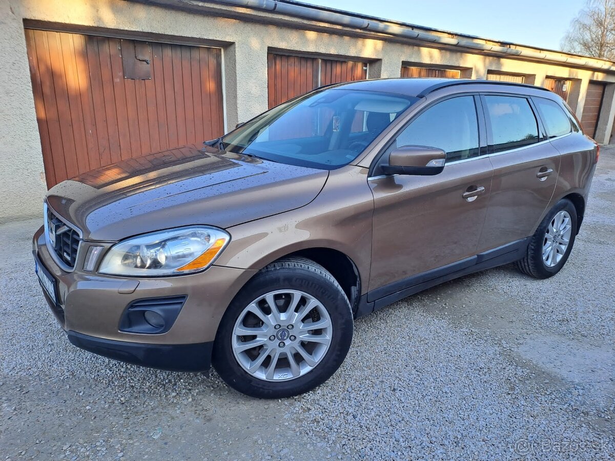 Volvo XC60 D5 120kw AWD R-design