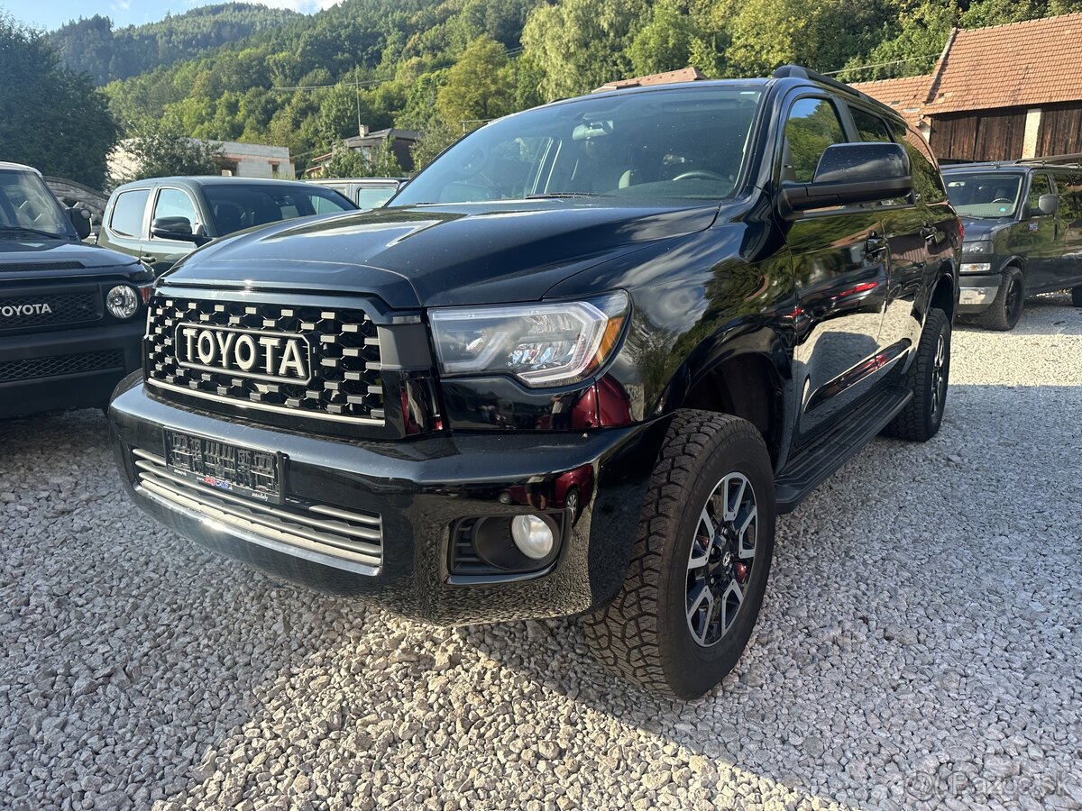 2016 Toyota Sequoia SR5 5,7 V8 LPG 4x4 7-miest podvozok +2”