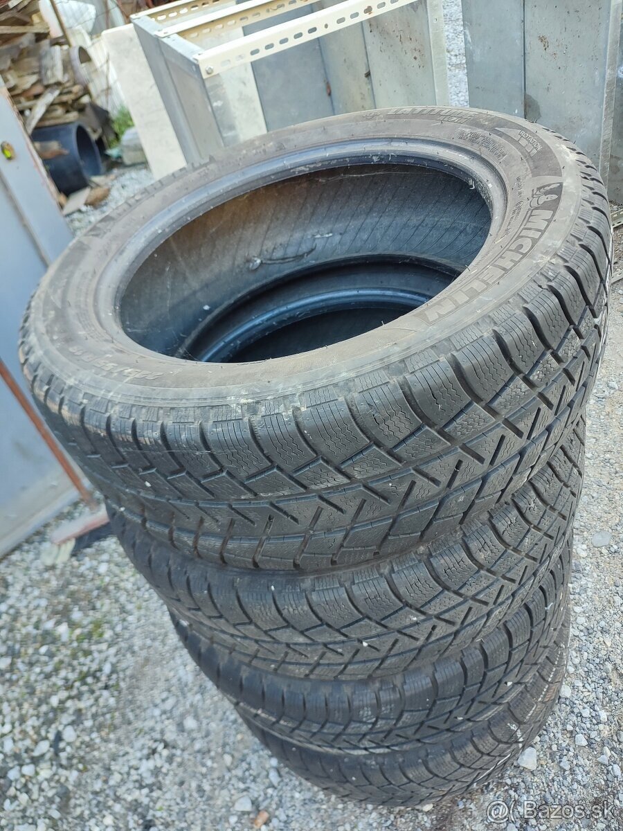 Zimné pneu Michelin 225/55r18 Dot 45/13 Vzor dobrý Cena 40eu