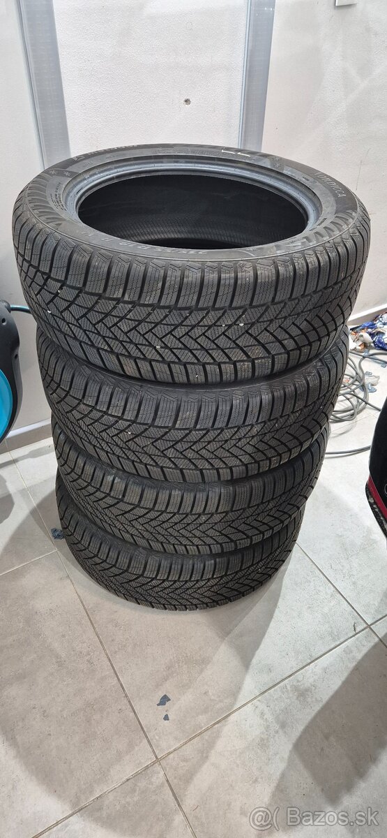 Zimné pneu Matador 235/55 R18. Dezén necelých 9 mm. Dot 3623