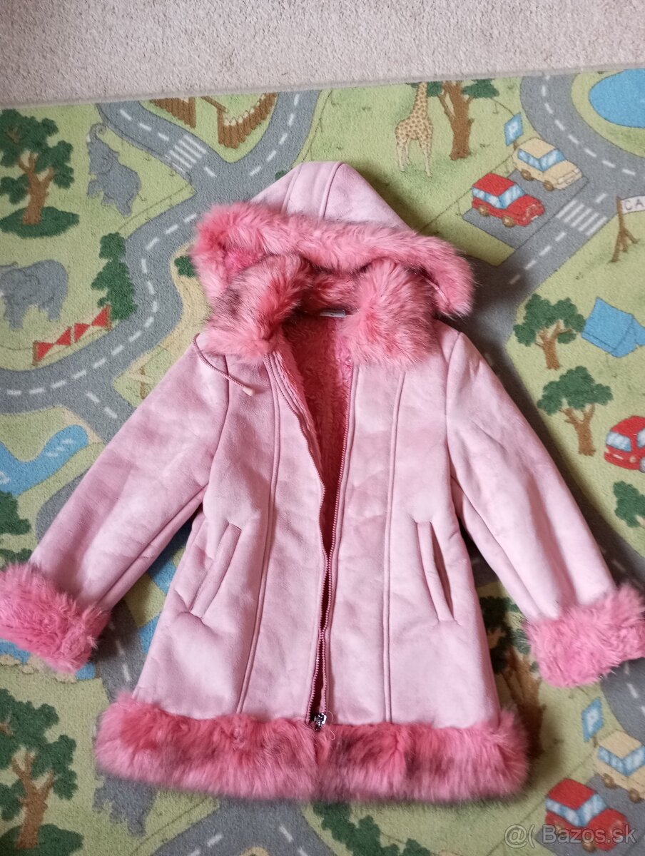 Dievčenský kabát