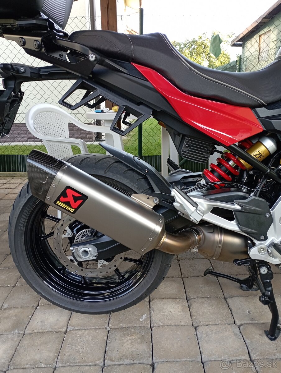 BMW F 900 XR