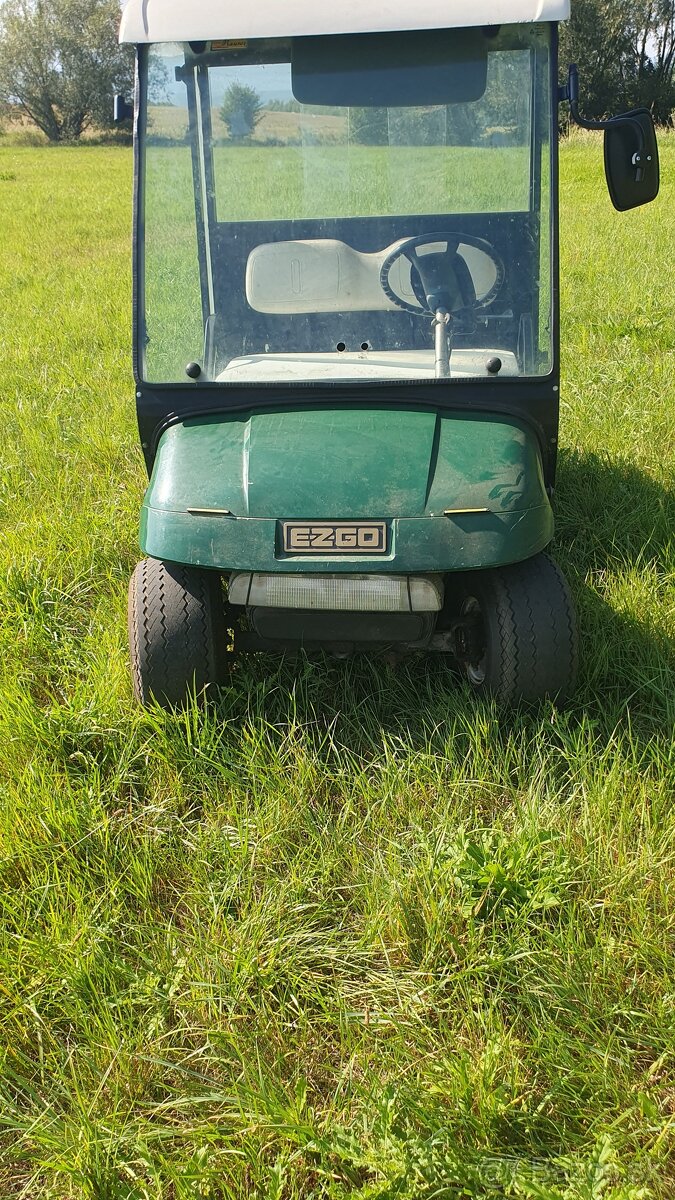 Predám elektrické golfové autičko.