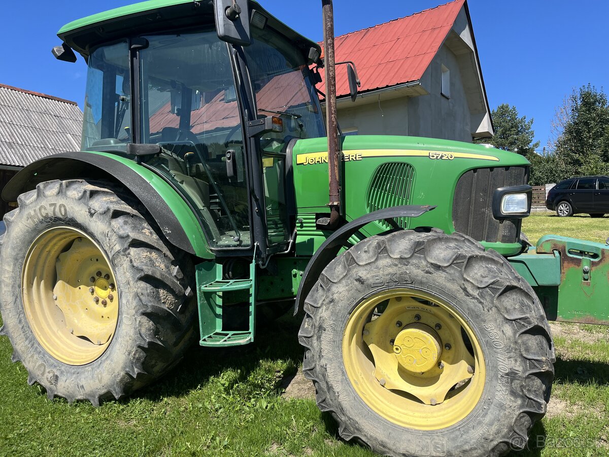 John deere 5720